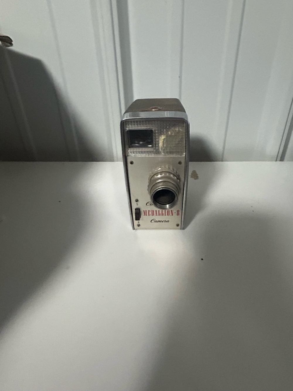 Silver medallion Kodak 8mm Camera - not tested